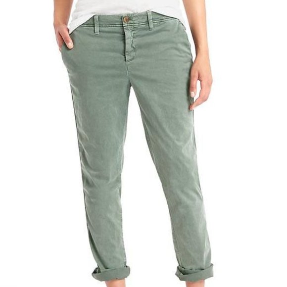 Old Navy Pants - EUC Old Navy Olive Slim Boyfriend Chino Sz 12T